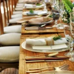 Mesa con Cubiertos 2